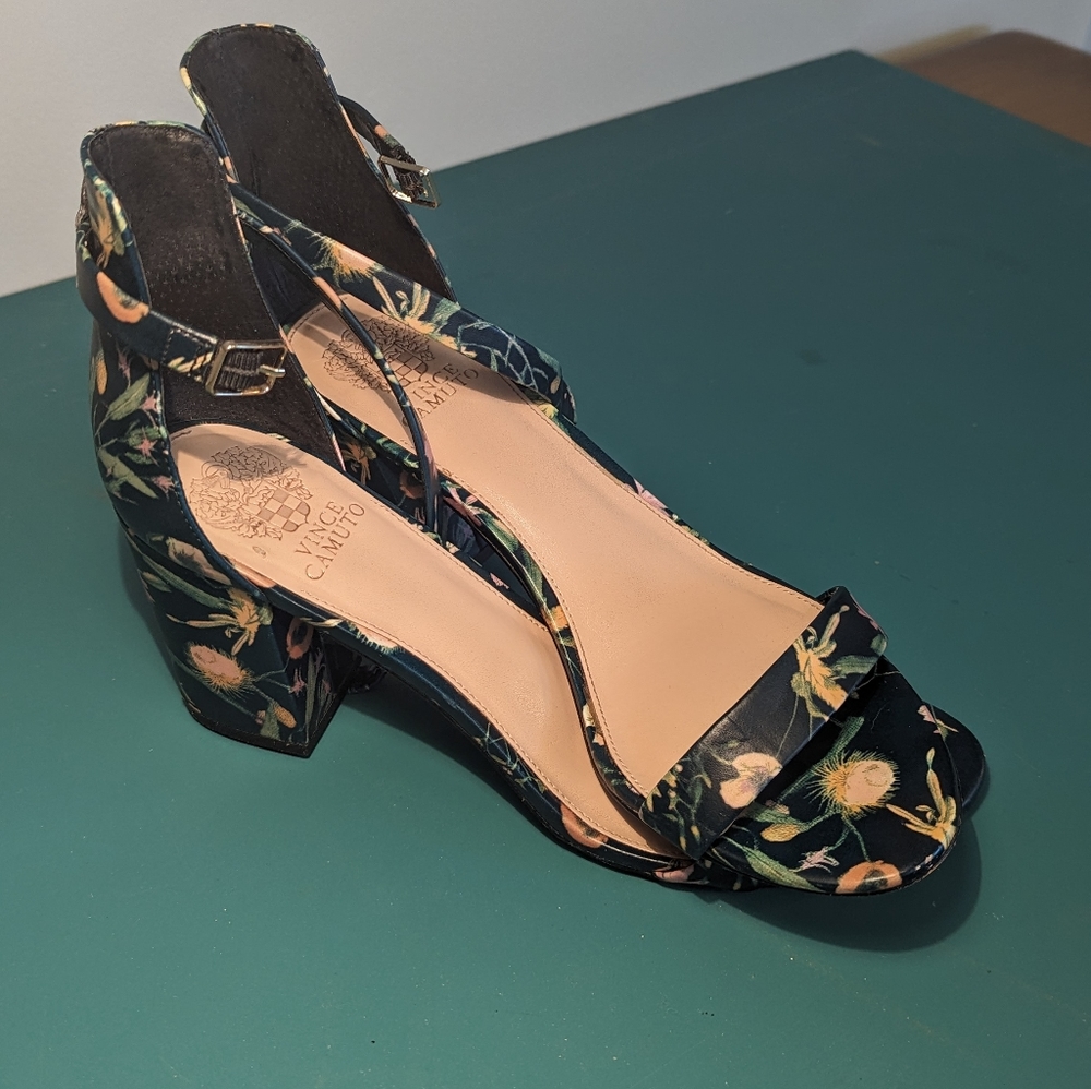 Navy Floral Heels